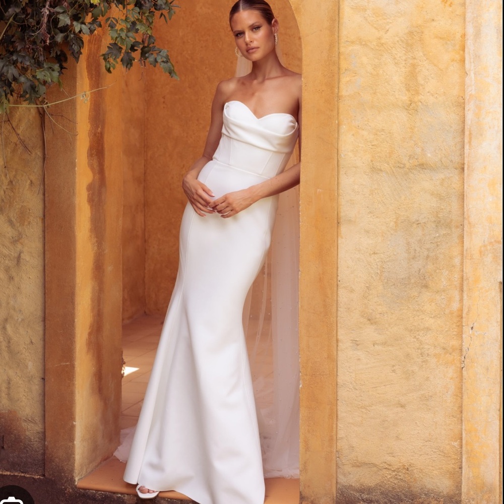 Jane Hill Fairmont Wedding Gown